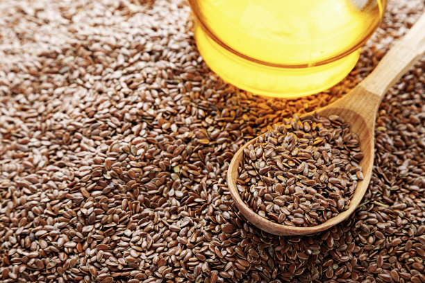 亚麻籽是分散的图片下载