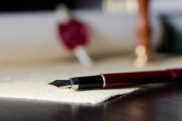 法律,律师的主题。钢笔和手工纸。图片下载