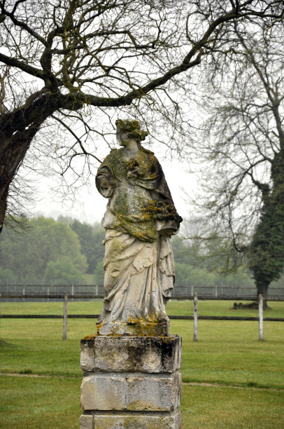 苔藓雕像图片下载