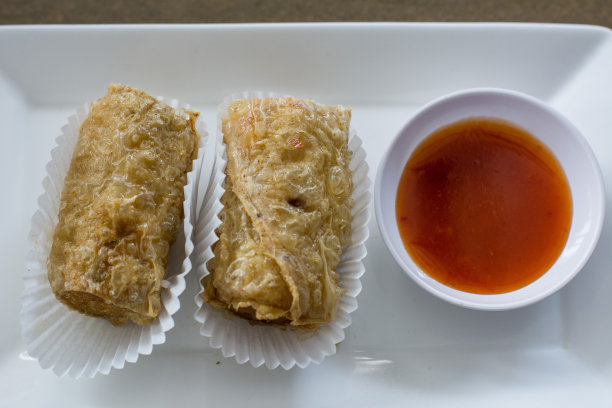 亚洲食物:炸春卷图片下载