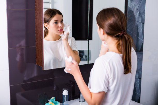 洗面奶照片素材ID：303275586