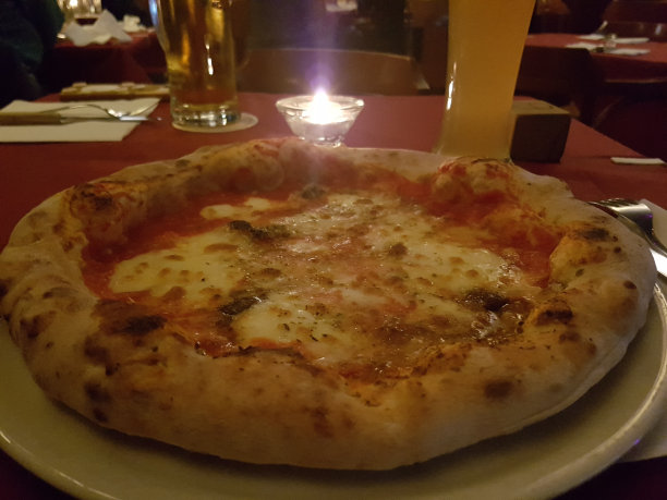 披萨餐巾纸图片下载