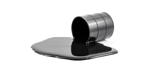 油从桶里倒出来。孤立在白色的。图片下载