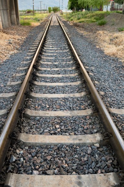 铁轨图片下载