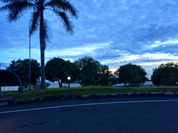 感觉如此的蓝色图片下载