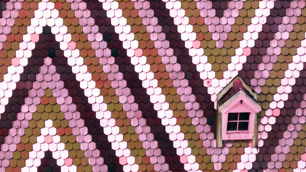 色彩丰富的背景与几何角度的装饰从屋顶瓦图片下载