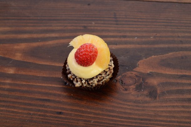 黄色奶油的甜迷你葡萄酒图片下载