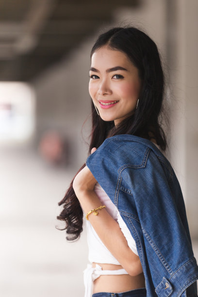 亚洲肖像可爱的年轻女孩图片下载