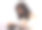 年轻美丽的女子用梳子和一套化妆品。图片下载