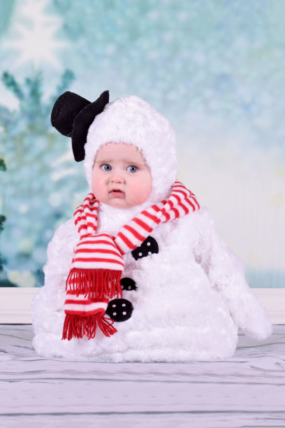 胖胖的雪人宝宝图片下载