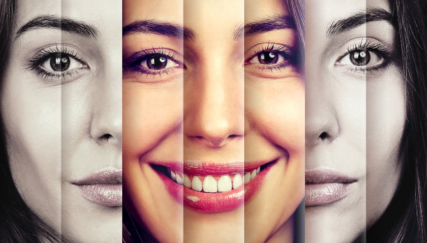 严肃的女人隐藏着快乐的情绪图片下载