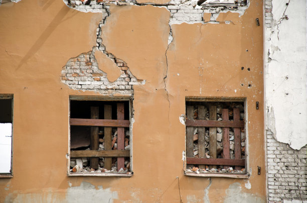 拆除残破楼宇图片下载