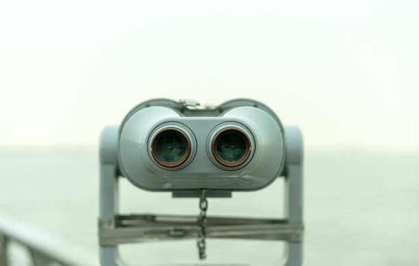 望远镜观看海景图片下载