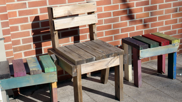 一把小木椅图片下载