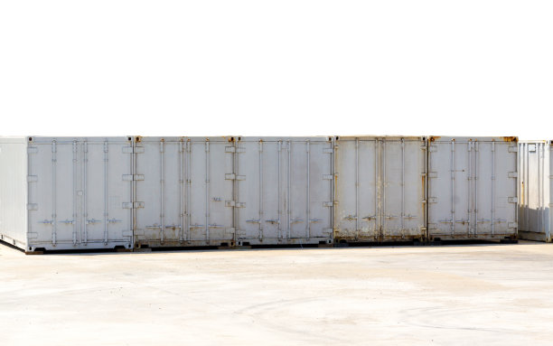 混凝土地板上的集装箱，背景为白色图片下载