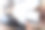 后视图亚洲女性自由职业者在笔记本电脑上工作与空白拷贝空间在屏幕上为您的广告图片或文本信息。图片下载
