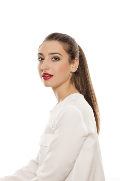 从侧面看扎马尾的女人图片下载