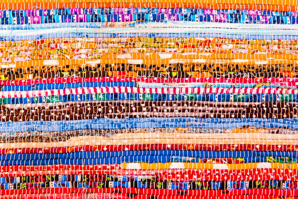 色彩鲜艳的手工地毯图片下载