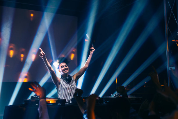 让伟大的气氛图片下载