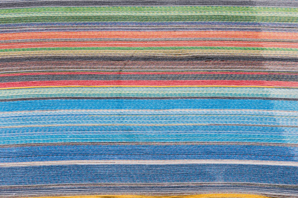 堆叠彩色杂志或文件-纸图片下载