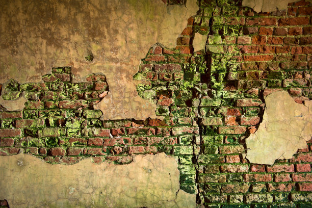 灰泥剥落的砖墙图片下载