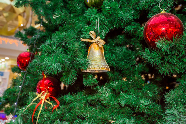 装饰圣诞树图片下载