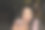 女人喝酒庆祝新年。图片下载