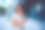 情绪激动的女商人对初创公司在户外用手机查看电子邮件的消息感到惊讶，还有一幅忧心忡忡的戴着眼镜的女经理从户外工作的老板那里收到信息的照片图片下载