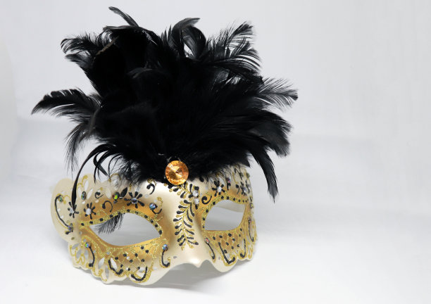 装饰面具隔离在白色背景。图片下载