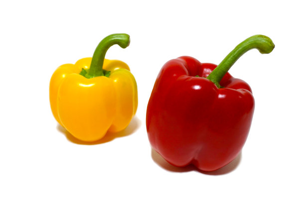 红色和黄色的辣椒图片下载