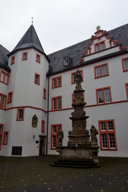 特里尔图片下载