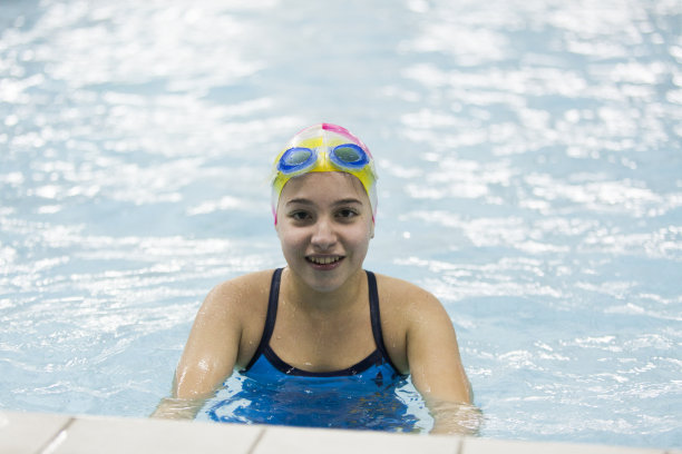 游泳的时间图片下载