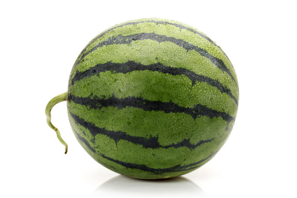 西瓜孤立在白色背景上素材图片