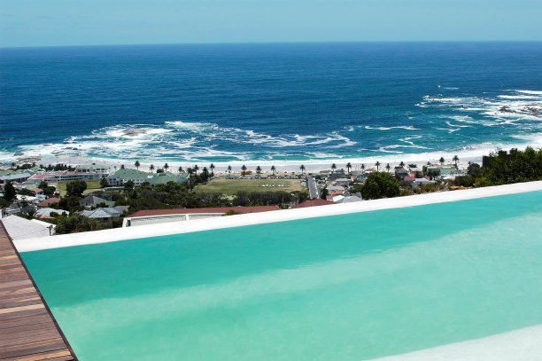 带有游泳池的开普敦风景图片下载