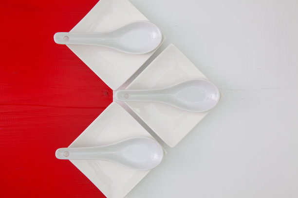 寿司用的陶瓷碗图片下载