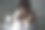 抑郁的女人躺在床上素材图片