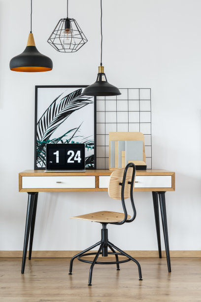 简单的初创办公室内饰图片下载