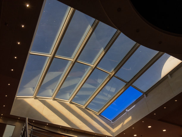 屋顶天窗图片下载