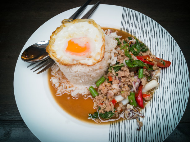 罗勒肉炒饭图片下载