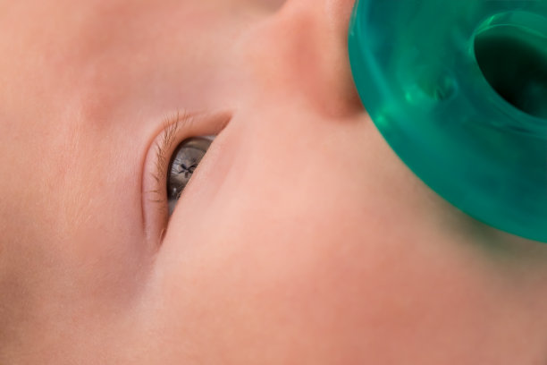 婴儿关闭图片下载