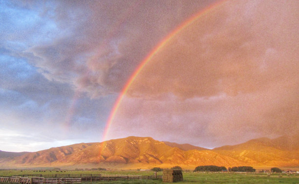 彩虹图片素材ID：304339902