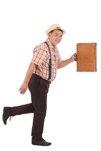 亚洲老人提着手提箱图片下载
