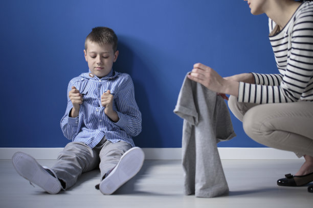 患有海勒综合症的孩子图片下载