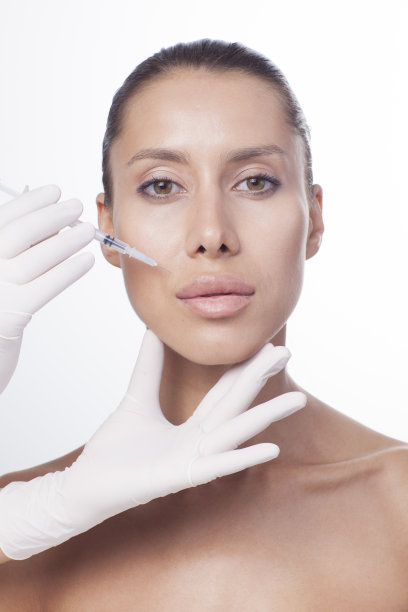 针消脂。温泉里的美女。图片下载