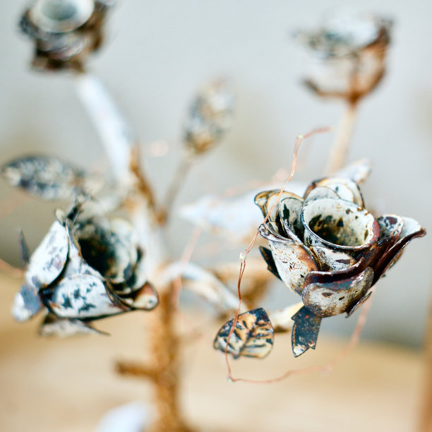 烧焦的烛台图片下载