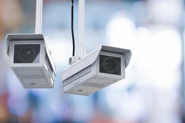 天花板上的安全摄像头图片下载