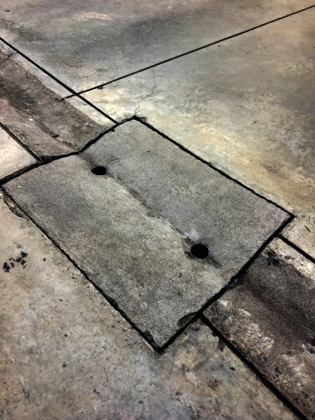 人行道排水口盖图片下载