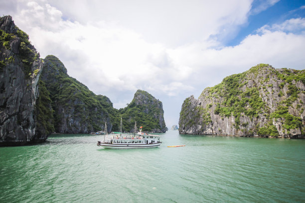 下龙湾邮轮越南图片下载