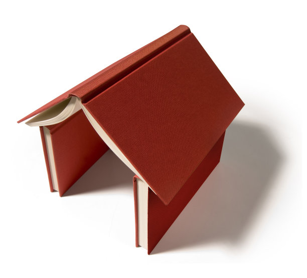 书组成了一座红色的房子图片下载