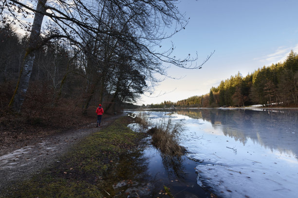 德国的体育运动——晨间例行活动图片下载